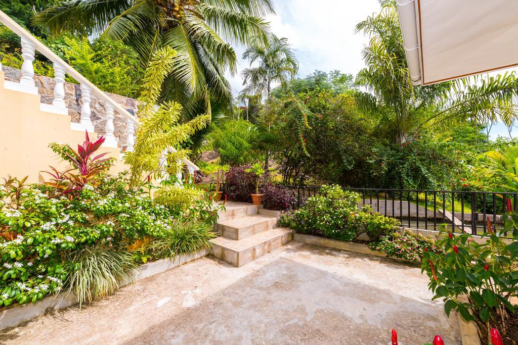East Horizon Self Catering Apartment Au Cap Exterior photo
